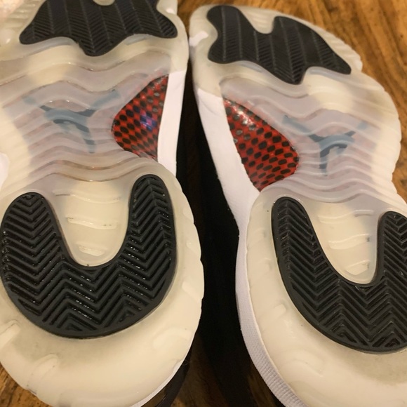 Jordan 72-10 Retros - Picture 2 of 8